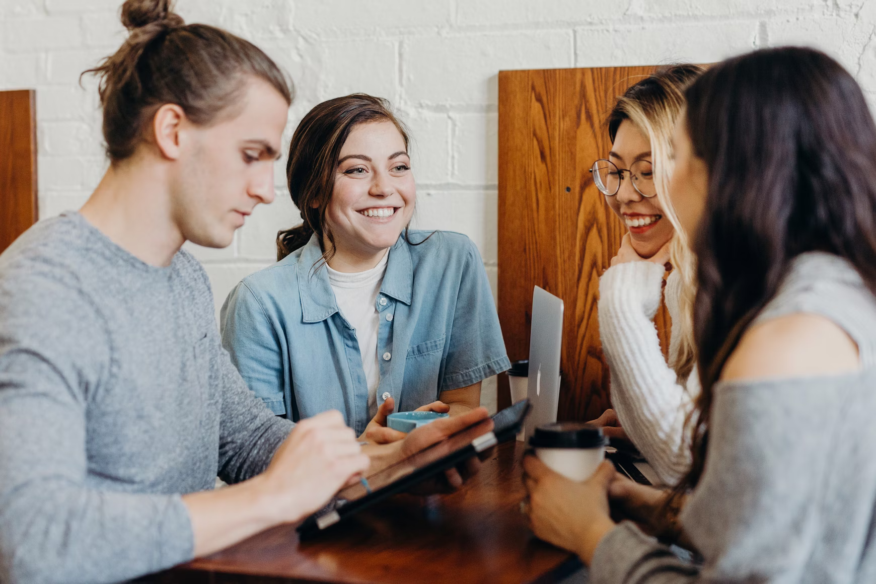 How to Run Your First Team Meeting as a New Manager
